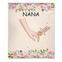 Grandma Hold Grandkids' Hands - Personalized Blanket - OLESA
