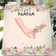Grandma Hold Grandkids' Hands - Personalized Blanket - OLESA