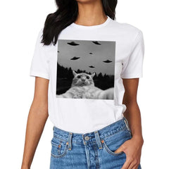 Weird Theme Kittens and UFO Clothe - A Gift For Friend,Family,Colleagues,Fellow Student,Roommates - OLESA