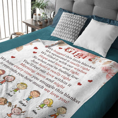 We Hugged This Little Blanket - Up To 14 Kids - Personalized Blanket - Birthday Mother's Day Gift For Grandma, Nana, Mom - Gift From Grandkids - OLESA